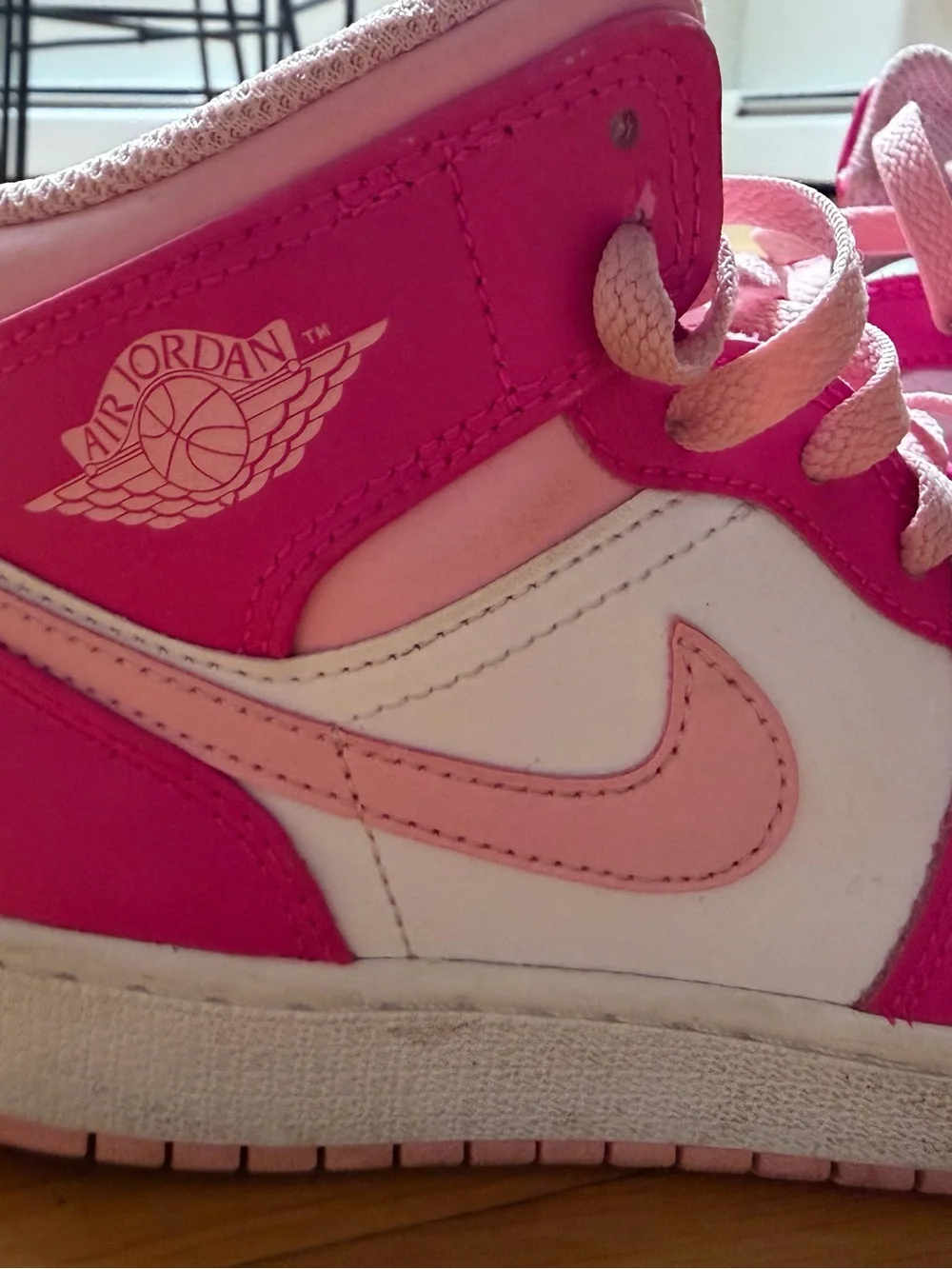 Air Jordans 1 Mids Kids Two-Tone Pink Sneakers